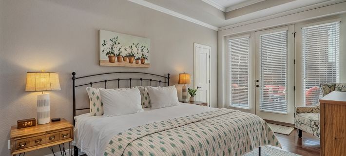 Walk to Magnolia • 2 Minutes to Baylor • Huge Private Balcony • King Beds Hotels in Waco