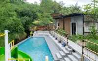 By the River Cottage with Private Warm Pool - Private Pools