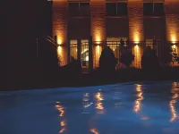 Bright on Track - Pool