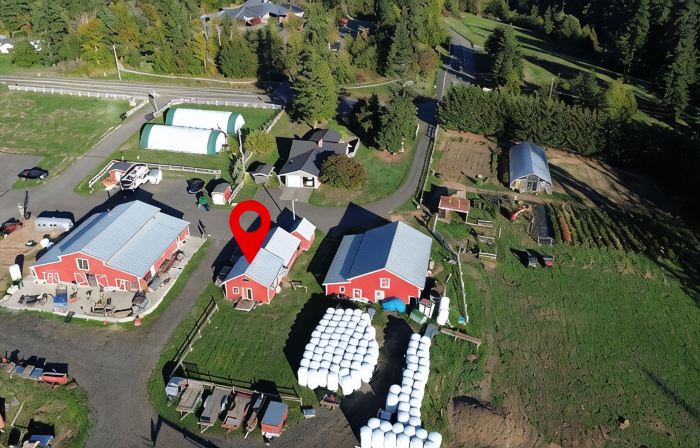 Stay at the Ranch! Bunkhouse is in the heart of Camano Island.