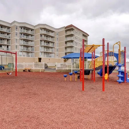 OCEAN FRONT 2-bedroom condo in North Topsail Beach