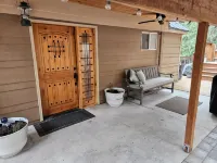 4-bedroom waterfront house in lovely Newman Lake with AC, WiFi. Family friendly. - Boutique