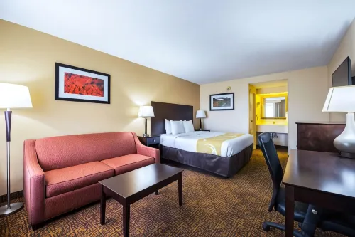 Quality Inn & Suites - Pet friendly
