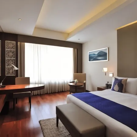 The Anya Hotel-Golf Course Road