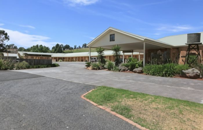 Tuckerbox Motor Inn