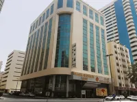 네줌 알 에마라테 Centeral Souq 주변 호텔