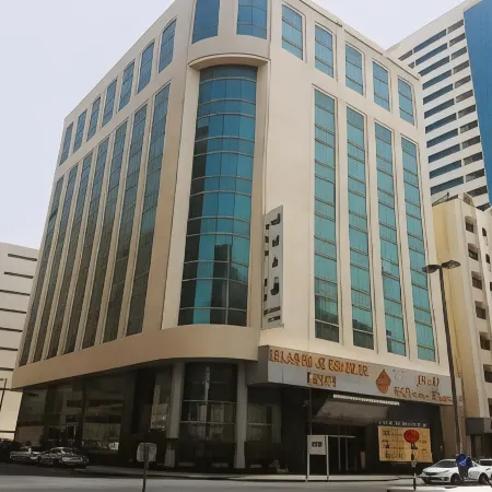 Nejoum Al Emarate Hotel Sharjah Отели рядом с достопримечательностью «Centeral Souq»