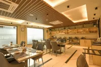Hotel RJ - Managed by AHG - parcheggio