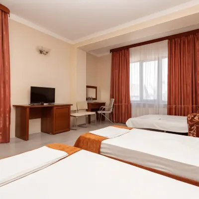 Avrora Hotel - breakfast