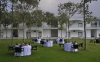 The Elegance Resort - breakfast