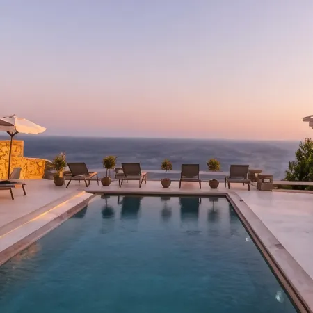 Atlantis Beach Residence Отели рядом с достопримечательностью «Ночной клуб Cavo Paradiso»