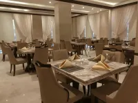 Naviti Warwick Al Khobar - petit déjeuner