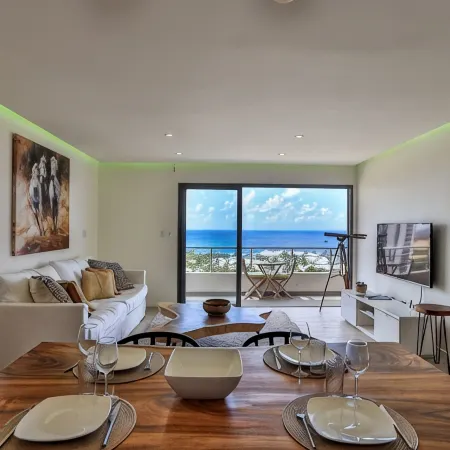 Oceanview 2BR-walking distance to Mullet bay Beach