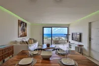 Oceanview 2BR-walking distance to Mullet bay Beach