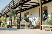The Falcon Hotel - 3 estrellas