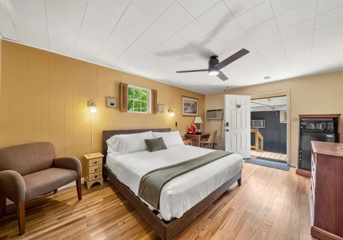 CedarWood Inn - Inns