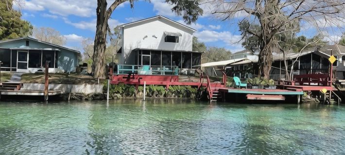 Main River house: Includes Kayaks, Canoe, Game Rm, Weeki Spring behind home, Hotele w: Hernando County