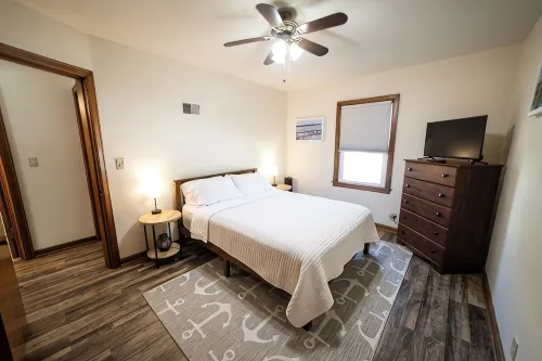 2 E-Bikes & Kayaks included & No Cleaning Fees!! - 2-Sterne