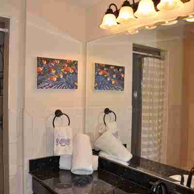 Grande Bay Resort - Indigo Blue Luxury 1BR Condo Beachfront! Rooms