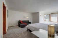 Entire cozy 5bd home in Des Moines WA near the Redondo beach and Saltwater park!