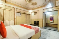 Hotel Aditya Palace - 3つ星