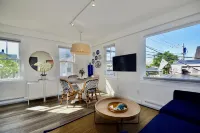 West End 1 bedroom with parking! - 4 ดาว