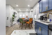 Spacious 3-Bedroom with Wi-Fi, Parking- in Welcoming New Rochelle Neighborhood - 4-Star