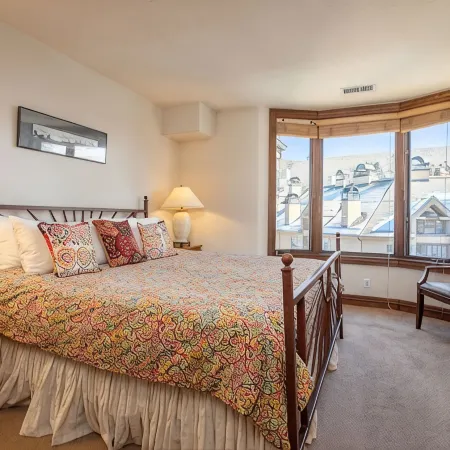 Spacious Bi-Level 3 Bedroom Plus Loft Condo in the Heart of Beaver Creek Village