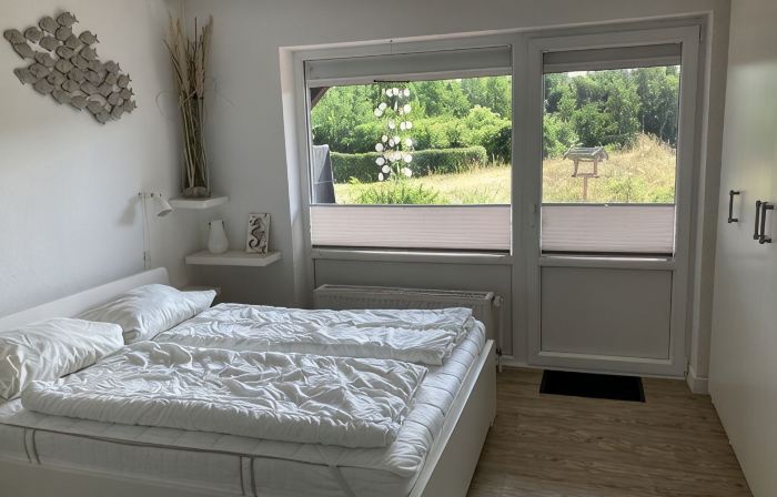 Spacious beach apartment in a quiet location with pool and sauna