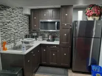 Cozy Home away from Home in a Basement with a separate entrance - 주방