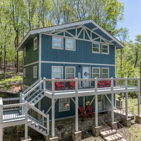 Huge House in Amazing Beech Mountain with Game Room, Hot Tub, Sauna, & Fire Pit!