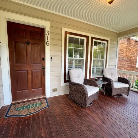 Stylish bungalow in the heart of Southend!