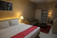 Hotel Fortune Kendari and Convention - Parking