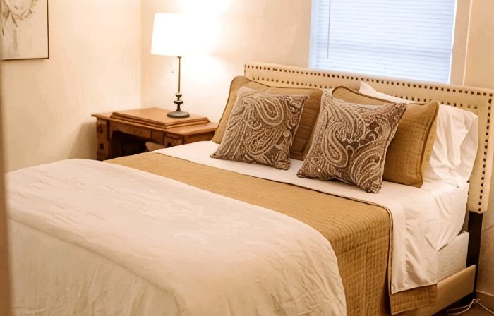 Boutique Beeville Cottage