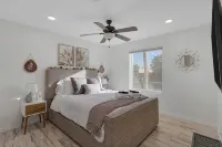 The Wren 3 BD luxury retreat w. free heated pool Hotels in Ahwatukee Foothills