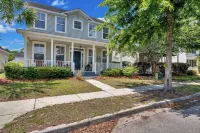 Fully Remodeled Home with Optional in-Law Apartment for Large Groups - 4-Star