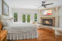 Heated Pool + Hot Tub - Luxe 7Br Villa - 4-Star