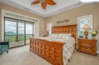 Amazing Sugar Mtn condo with long range layered Mountain View’s.<br>