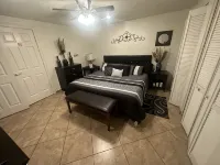Beautiful 4bedroom and heated pool, great place for family gatherings! - Wifi