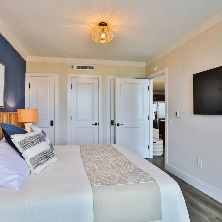 1 bedroom at Honua Kai Mountain view remodeled April 2023 King Bed, Central AC