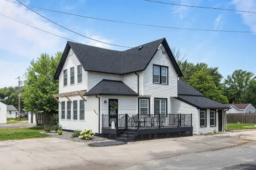 Completely Renovated on Lombardi - 3 blocks to Lambeau Field - 4성급