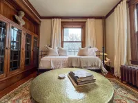 Large Historic Estate on the shores of Lake Winona - 5-Star