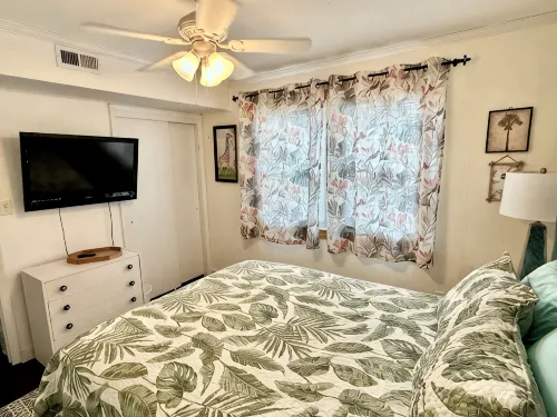 3 Bedroom/Dog friendly/direct ocean views! - 4-Star