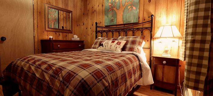 Mount Snow Townhome w/ Heated Pool! - the Rooster Hotels in Dover