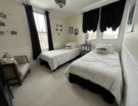 Victorian charmer just steps from the lake! - 4-Star