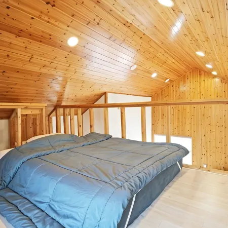 Seogwipo agHouse Pension Отели рядом с достопримечательностью «Пляж Пёсон»