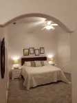 Spacious home with panoramic views of Zion National Park! Come & visit! - Homestays