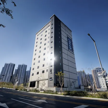 Busan Gijang Hound Gijang Ilgwang Отели рядом с достопримечательностью «Храм Пэкдуса»