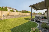 Botanical Breeze - Spacious Home in Kennewick - 3 ดาว