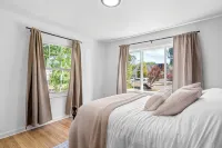 Minutes from oregon wine country and walking distance from George Fox University - 4-Star